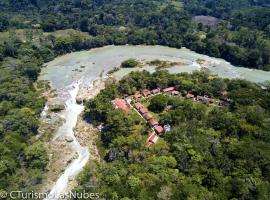 Ecolodge Las Nubes Chiapas，位于La Fortuna Gallo Giro的山林小屋