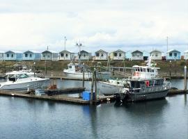 Westport Marina Cottages，位于韦斯特波特的酒店