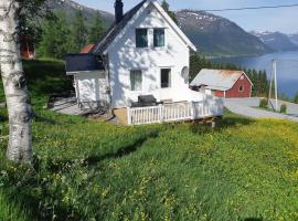 Haukedalen Feriehus，位于Viksdalen的酒店