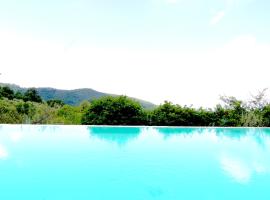 Tartagli Luxury Villa with Pool - a Fontanaro Property，位于帕西亚诺的酒店