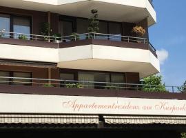 Appartementresidenz am Kurpark - Ferienwohnungen mit Pool & Sauna & Garage，位于巴特萨尔茨乌夫伦的酒店