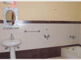Bluebay 01 Bhitarkanika Dangamal，位于Righāgarh的酒店