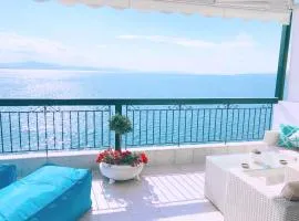 Colours Seaview Apartment