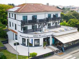 Single Fin Hotel & Lodge，位于米尼赞海滩的酒店