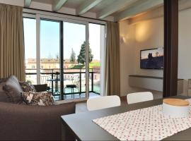 Voltoni Luxury Home，位于佩斯基耶拉德加达的豪华酒店