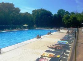 Petit hotel Santé，位于Santovka的酒店