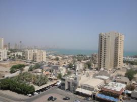 Marina Royal Hotel Suites，位于科威特海滨购物中心附近的酒店