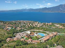 Le Torri Del Garda FamilySPA Resort，位于托里德尔贝纳科的酒店