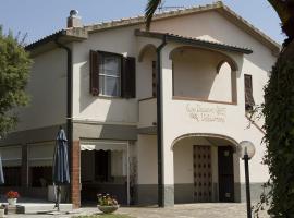 Casa Vacanze Valdamone，位于苏韦雷托的酒店