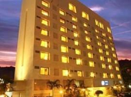 萨赫勒酒店，位于孟买NICMAR附近的酒店