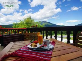 容姿玛日娜酒店，位于普雷代亚尔的住宿