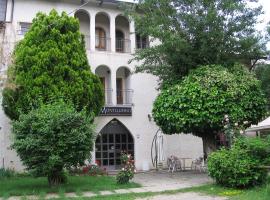 Ristorante Albergo Montelusino，位于Baiso的酒店