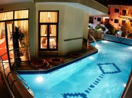 Hotel Eden，位于尼欧波洛伊的带热水浴缸的酒店