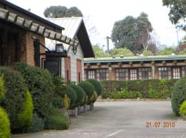 红木公园汽车旅馆，位于克兰伯恩的酒店