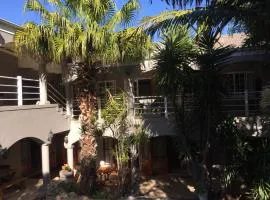 Knysna N2 Lodge