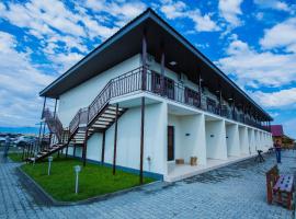 Holiday park Atlantis，位于Akshi的酒店