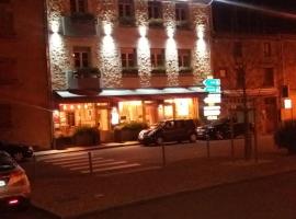 Hotel de Londres，位于Saint-Just-en-Chevalet的酒店