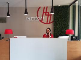 Remfort Hotel，位于圣安娜的酒店