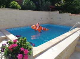 Apartment Goran，位于塞尼的酒店