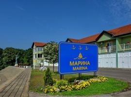Apartments Marina，位于阿帕丁的酒店