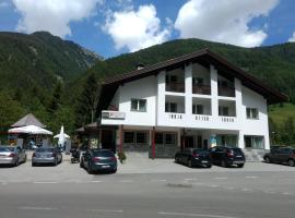 Gasthof Kreuzwirt，位于圣贾科莫的酒店