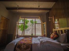Borith Lake Hotel & Resort，位于罕萨的酒店