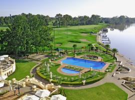 Riviera on Vaal Resort，位于Richmond的酒店