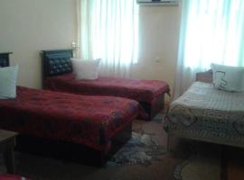 Hotel Bomi Jahon 13，位于Khorog的酒店