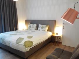 Pluimpapaver Hotel & Glamping，位于阿尔斯霍特的酒店