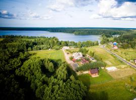 "Zajazd u Lecha - Rowerowa Przystań - Sucha Rzeczka 3C" nad jeziorem Serwy，位于Sucha Rzeczka奥古斯图夫原始森林附近的酒店