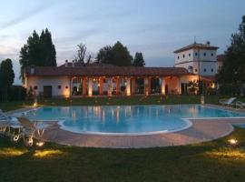 Borgo Dei Conti Della Torre，位于Morsano al Tagliamento的酒店