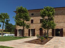 villa Resort Tre Castelli，位于Trecastelli的酒店