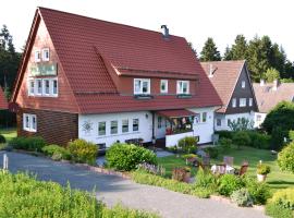 Ferienwohnungen Edelweiss，位于上哈茨山区舒伦贝格Skilift Quellental附近的酒店