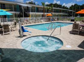 Smart Stay Inn - Saint Augustine，位于圣奥古斯丁的带按摩浴缸的酒店