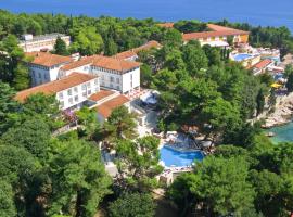Marina Sunny Hotel by Valamar，位于拉巴克的酒店