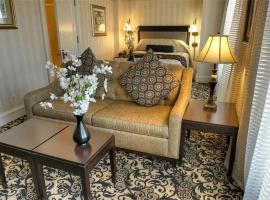 Gaslamp Plaza Suites，位于埃尔克格罗夫的酒店