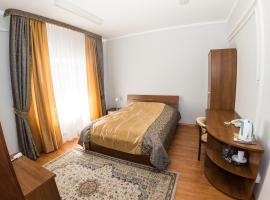 Готельний комплекс центру ділових зустрічей，位于Netishyn的酒店