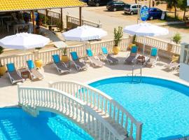 Vrachos Beach Hotel，位于维拉乔斯的公寓式酒店