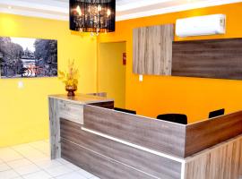 Lê Carvalho Hotel Conceito，位于Maracanaú的酒店
