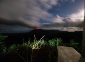Volcano Magical Location，位于维拉港的酒店