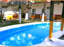 Posada Villa del Carmen，位于José Cardel的酒店