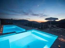 Charming farmhouse in the hills, private pool, sea view, dream panorama