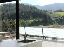 Casa Rural ABARAXKA- Espectaculares Vistas a las Verdes Montañas a sólo 20 minutos de la Playa"