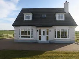 THISTLEDOWN - Ballina - Crossmolina - County Mayo - Sleeps 8 - Sister property to Inglewood