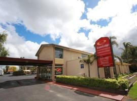 Econo Lodge Limestone Coast，位于芒特甘比尔的酒店