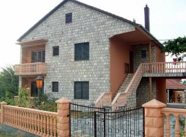 Apartmani "Dukic"，位于Pelinovo的酒店