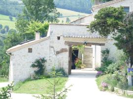 La Bouillarde，位于Suze的酒店