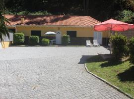 Casinha dos Cubos，位于吉尔斯的酒店