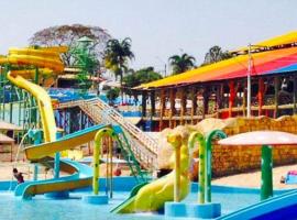 Vale das Águas Thermas park，位于皮拉西卡巴的酒店
