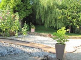 Chantier d'art Contemporain La Serverie，位于Saint-Rémy的酒店